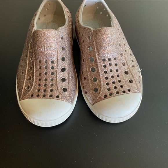 Native Shoes Other - Native Jefferson glitter shoes